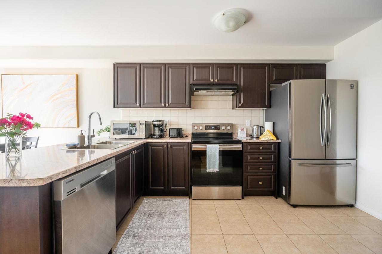 New 3Br Townhouse, Minutes To Niagara Falls And Brock University By Globalstay ثورولد المظهر الخارجي الصورة