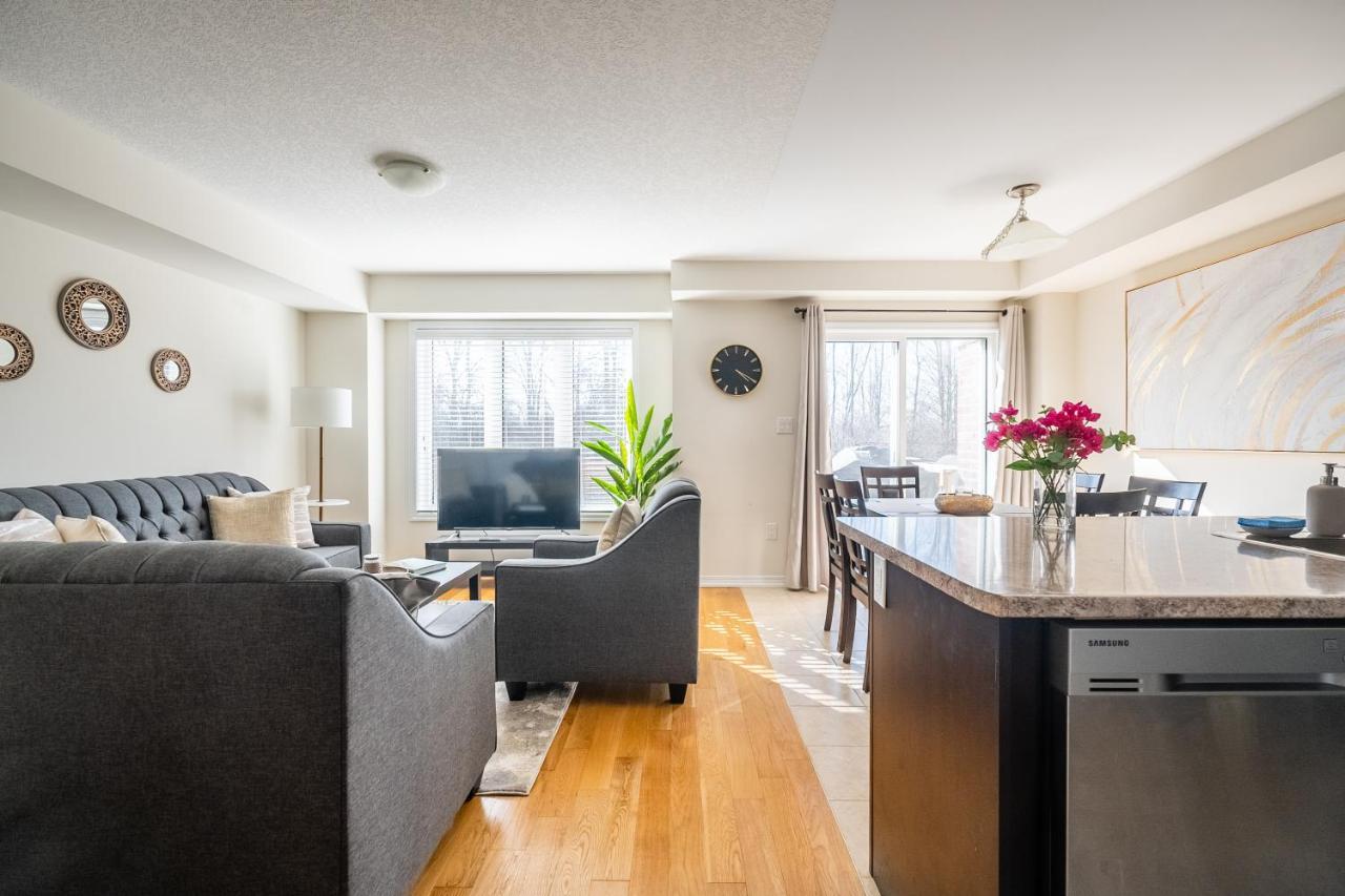 New 3Br Townhouse, Minutes To Niagara Falls And Brock University By Globalstay ثورولد المظهر الخارجي الصورة